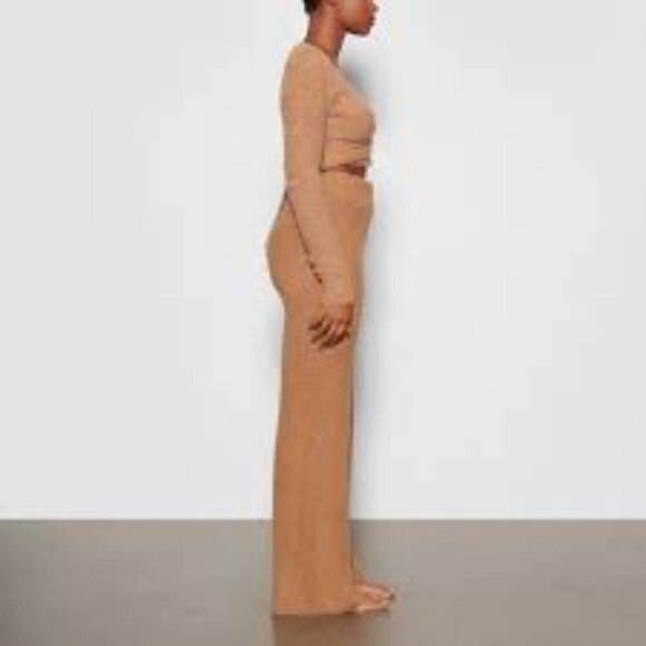 **NWT** SKIMS Cozy Knit Pants Camel S/M - Picture 3 of 11